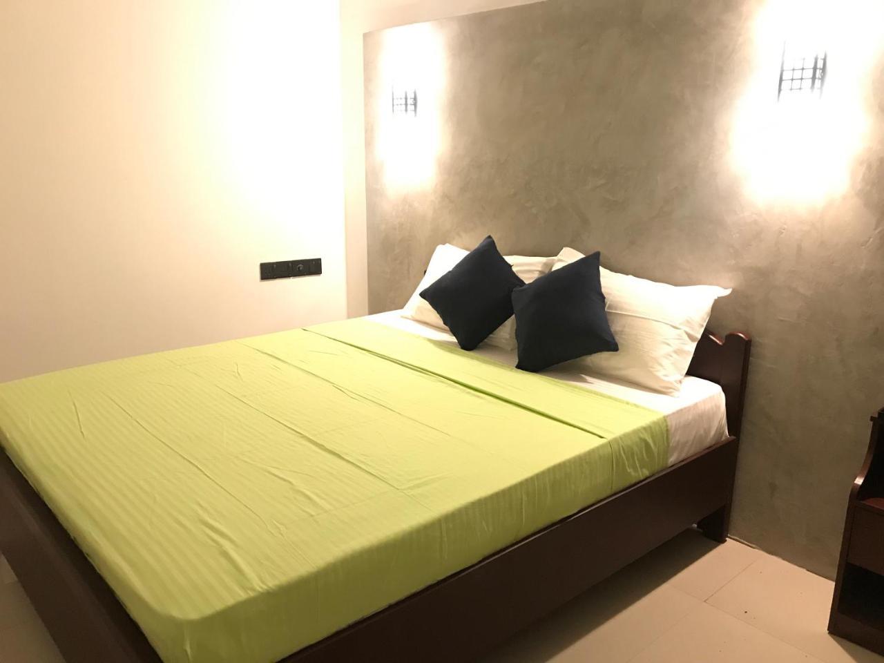 Kingdom Gate Hotel Anuradhapura Exterior foto