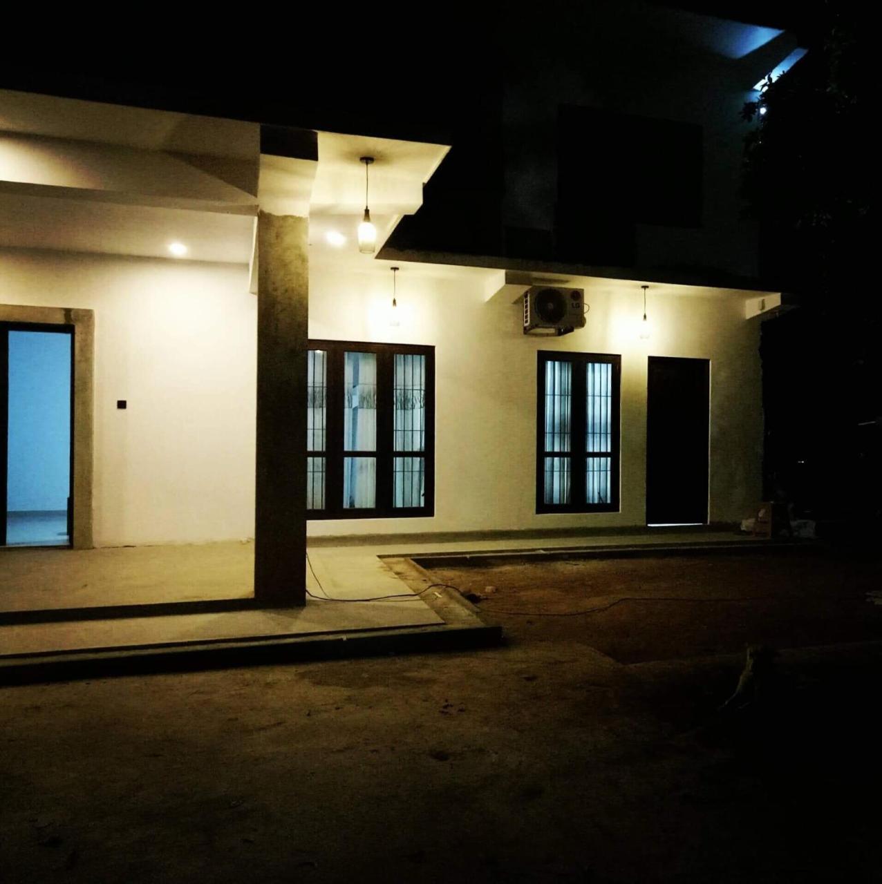 Kingdom Gate Hotel Anuradhapura Exterior foto