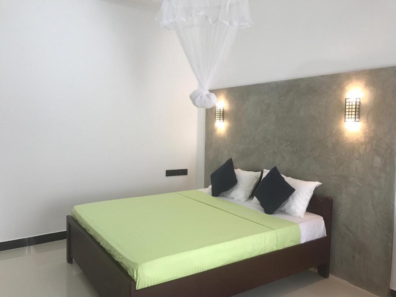 Kingdom Gate Hotel Anuradhapura Exterior foto