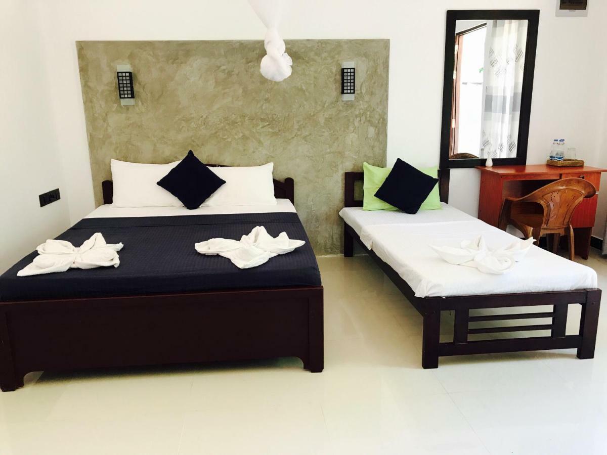 Kingdom Gate Hotel Anuradhapura Exterior foto